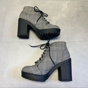 Platform boots